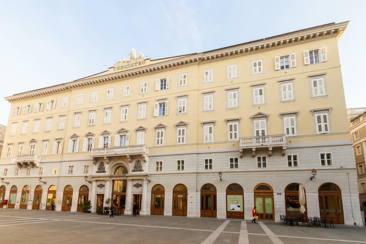 Tergesteo Palace Suite Trieste Bagian luar foto