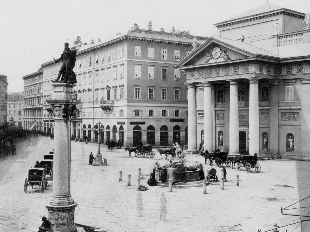 Tergesteo Palace Suite Trieste Bagian luar foto